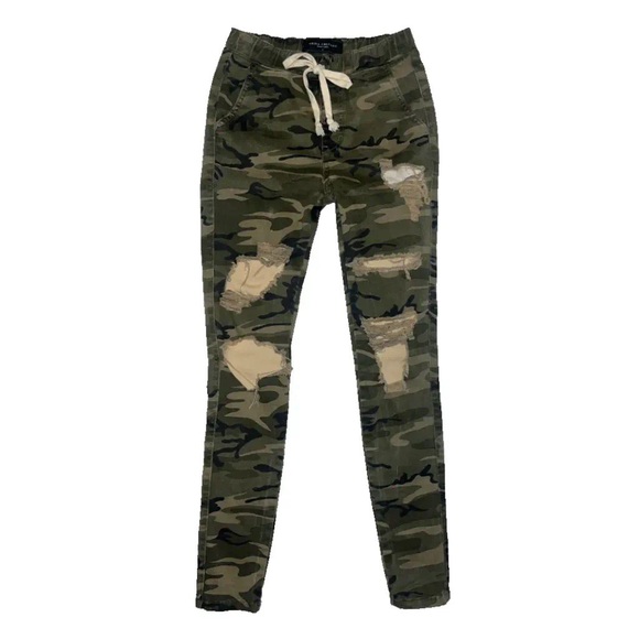 Akira Black Label Chicago distressed classic camo pocketed drawstring joggers - Picture 8 of 12